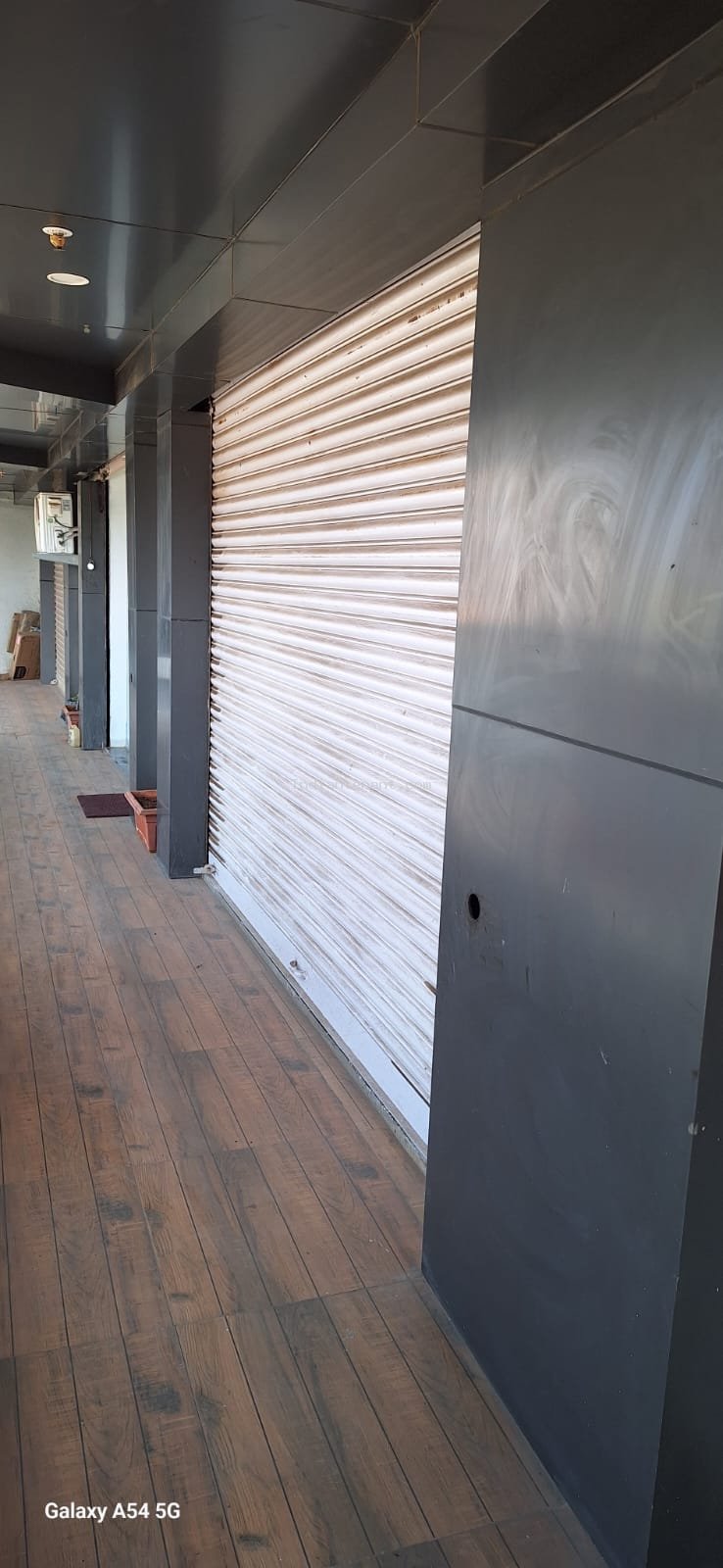 Shop for Rent on main Kesnand Road, Wagholi, Pune| Indiantenant