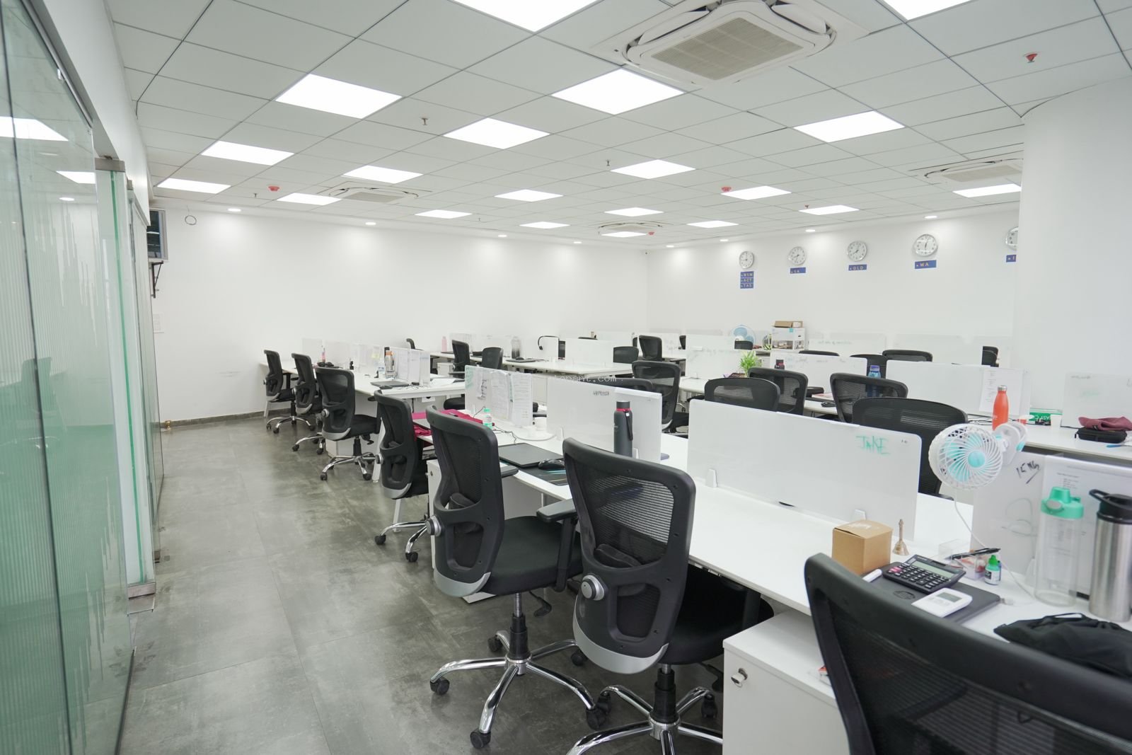 Fully Furnished Office Space for Rent in Solitare Business Hub, Viman Nagar, Pune | Indiantenant